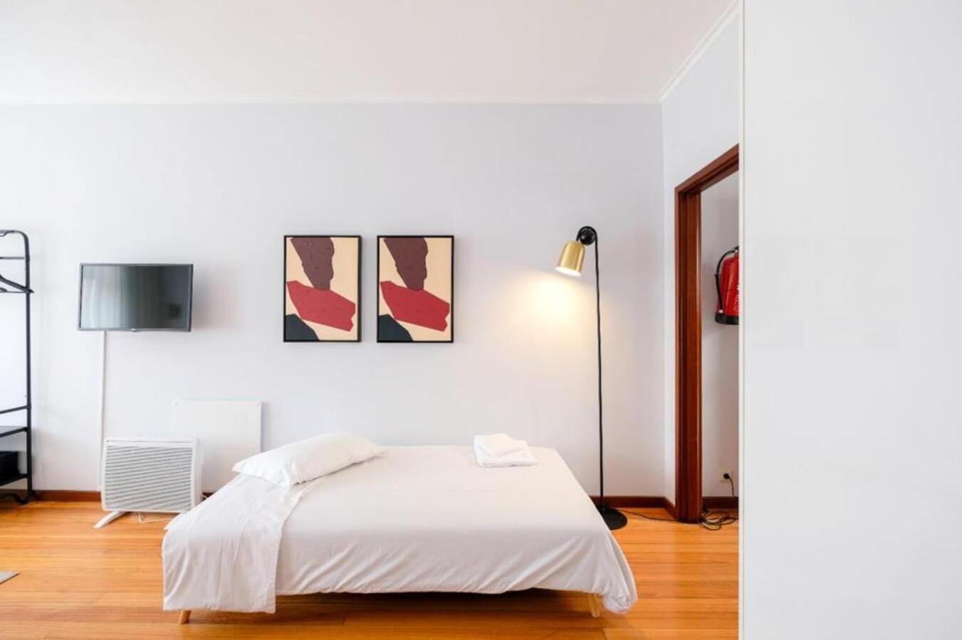 Impar Studios Deluxe Порту Екстер'єр фото